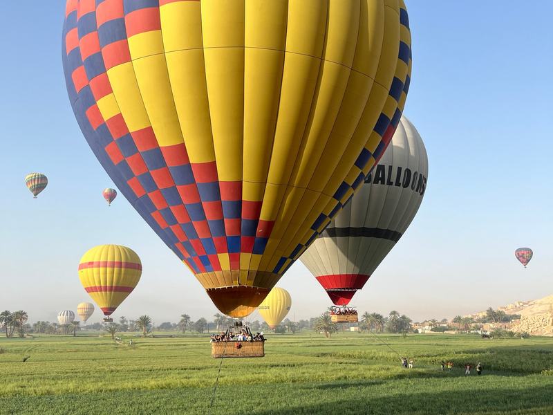 Sunrise Hot Air Balloon Ride Over Luxor